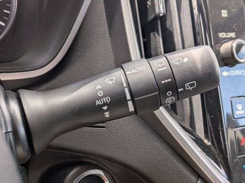 Certified 2024 Subaru Ascent Touring AWD/4WD image 22