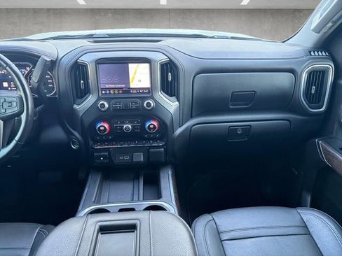 Certified 2022 GMC Sierra 1500 Denali w/ Denali Premium Package image 3