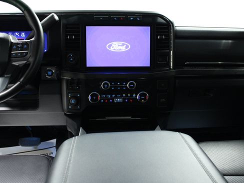 Used 2024 Ford F250 Lariat w/ Lariat Ultimate Package AWD/4WD image 18