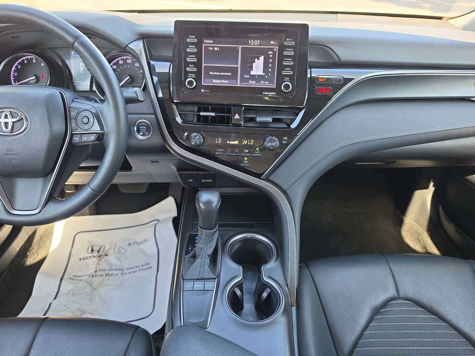 Used 2023 Toyota Camry SE w/ Convenience Package FWD image 10