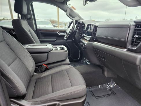 Used 2023 Chevrolet Silverado 1500 LT image 9