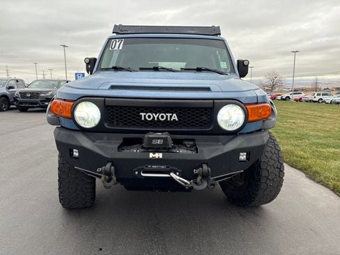 Used 2007 Toyota FJ Cruiser 4WD image 8