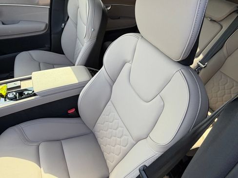 New 2026 Volvo XC90 T8 Core w/ Protection Package Premier AWD/4WD image 21