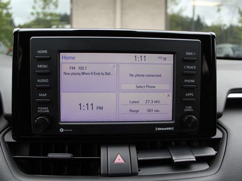 Used 2022 Toyota RAV4 XLE AWD/4WD image 10