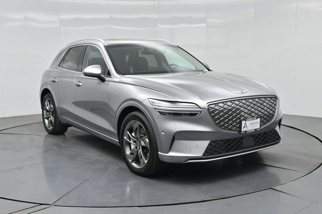Used 2025 Genesis Electrified GV70 w/ Prestige Package AWD/4WD image 7