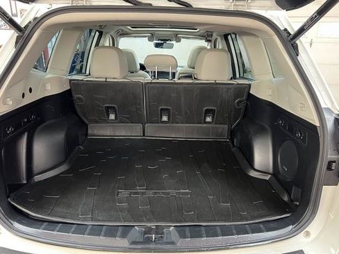 Used 2021 Subaru Forester Limited w/ Popular Package #3 AWD/4WD image 9