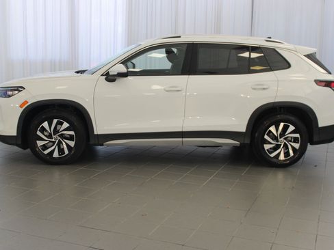 New 2026 Volkswagen Tiguan S image 2