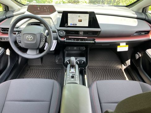 New 2026 Toyota Prius Plug-In Hybrid FWD image 13