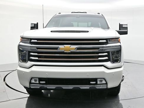 Used 2021 Chevrolet Silverado 3500 High Country image 2