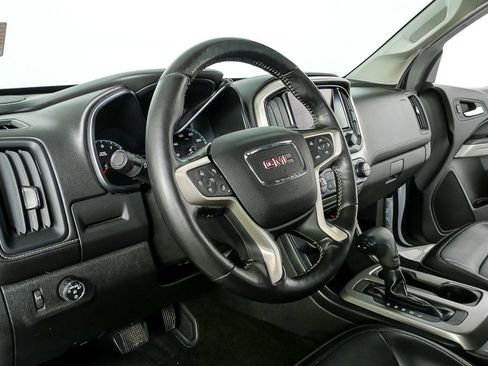Used 2018 GMC Canyon Denali image 4