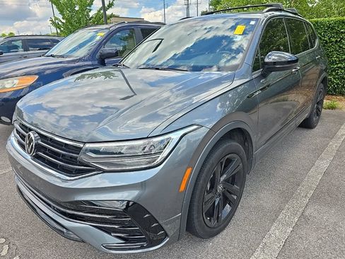 Used 2023 Volkswagen Tiguan SE R-Line FWD image 4