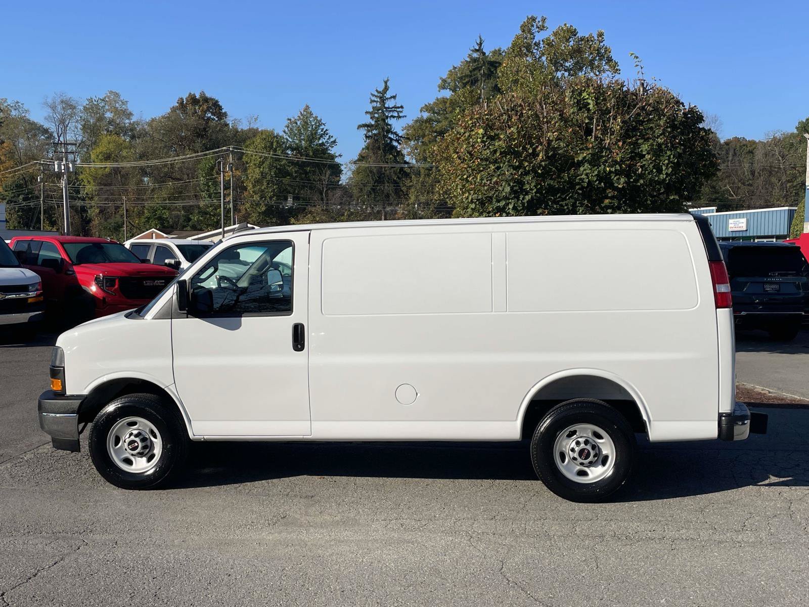 Certified 2025 GMC Savana 2500 w/ Driver Convenience Package RWD image 6