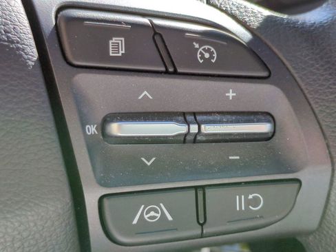 Certified 2023 Hyundai Kona SE image 23