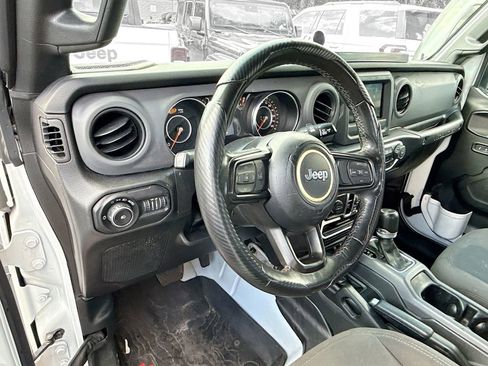 Used 2022 Jeep Wrangler Unlimited Sport AWD/4WD image 10