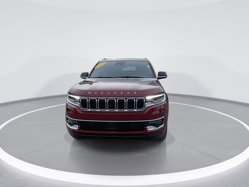Used 2024 Jeep Wagoneer 4WD image 3