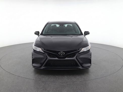 Used 2023 Toyota Camry SE AWD/4WD image 2