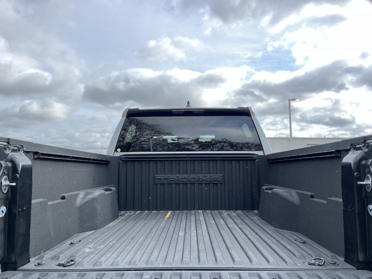 Used 2024 Toyota Tacoma SR5 RWD image 28