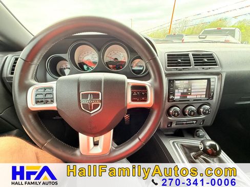 Used 2014 Dodge Challenger R/T RWD image 15