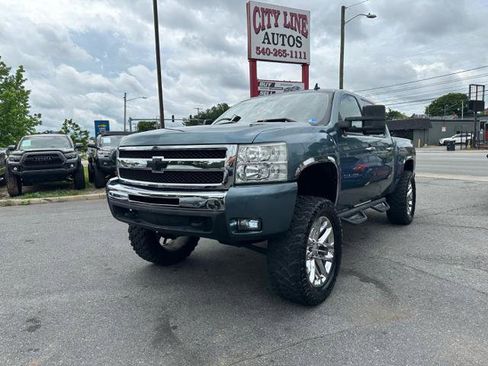 Used 2009 Chevrolet Silverado 1500 LT w/ Power Pack Plus AWD/4WD image 9