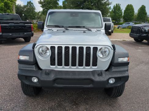 Used 2024 Jeep Wrangler Unlimited Sport AWD/4WD image 9