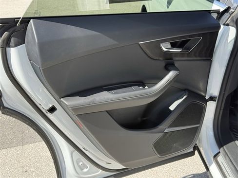 Used 2023 Audi Q8 Premium Plus w/ Premium Plus Package image 34