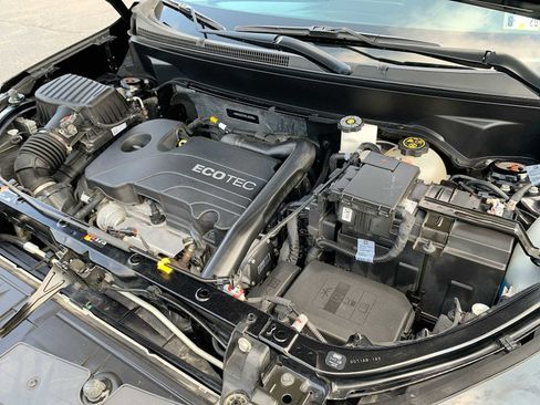 Certified 2022 Chevrolet Equinox LT image 28