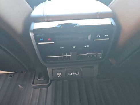 Used 2023 Acura MDX FWD w/ Technology Package image 39