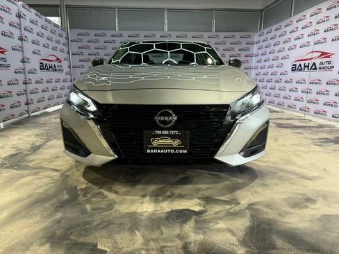 Used 2025 Nissan Altima 2.5 SV image 3