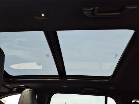 New 2026 Jeep Cherokee Limited AWD/4WD image 10