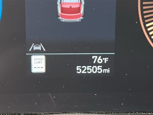 Used 2025 Hyundai Kona SEL FWD image 22