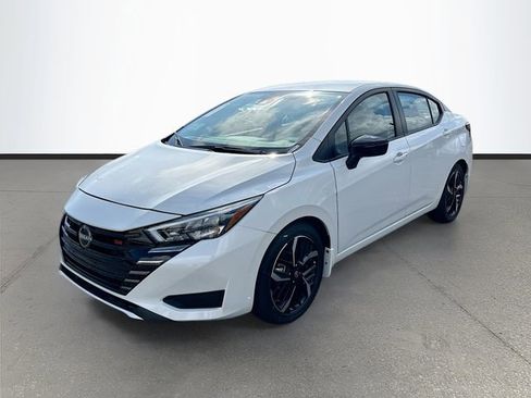 New 2025 Nissan Versa SR w/ Trunk Package FWD image 3