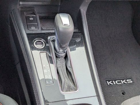 Used 2022 Nissan Kicks SR w/ Interior Electronics Package image 10