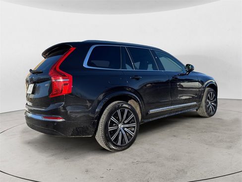 Certified 2024 Volvo XC90 B5 Core w/ Climate Package image 6