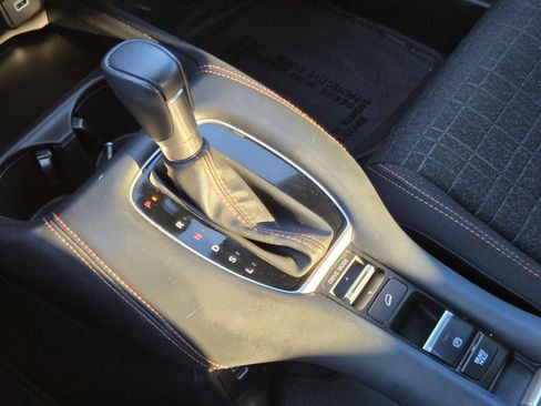 Certified 2024 Honda HR-V Sport image 16