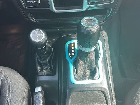 Used 2018 Jeep Wrangler Unlimited Sport image 25