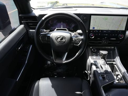 Used 2024 Lexus GX 550 AWD/4WD image 14