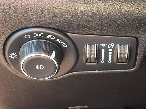 Used 2022 Jeep Compass Limited AWD/4WD image 28