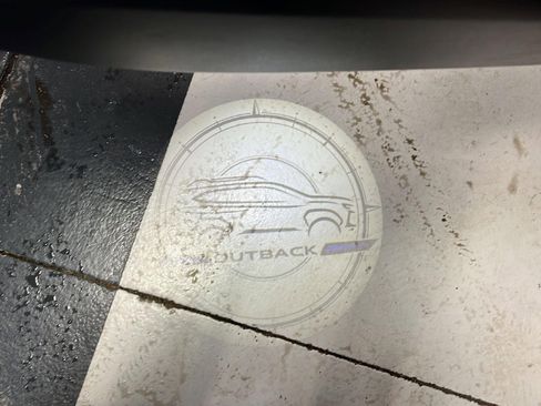 Used 2023 Subaru Outback Onyx Edition image 7