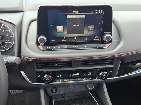 New 2026 Nissan Rogue SV AWD/4WD image 17