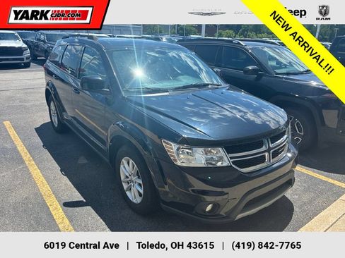 Used 2014 Dodge Journey SXT w/ Flexible Seating Group FWD image 1