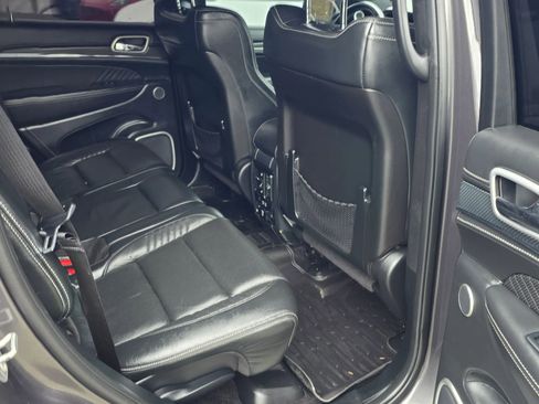 Used 2018 Jeep Grand Cherokee SRT AWD/4WD image 13
