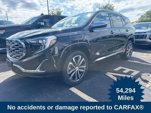 Used 2020 GMC Terrain Denali w/ Denali Premium Package AWD/4WD image 1