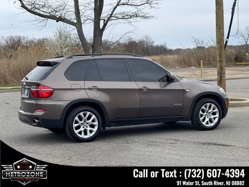 Used 2011 BMW X5 xDrive35i w/ Technology Pkg AWD/4WD image 11