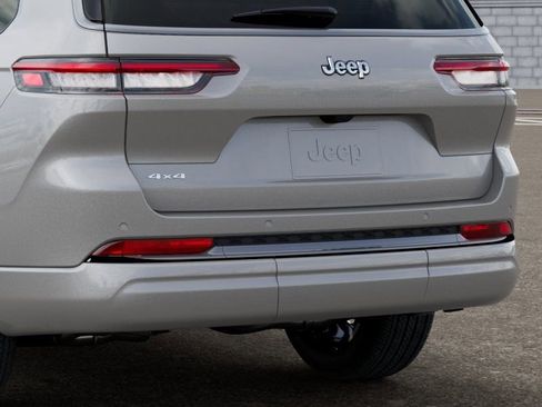 New 2026 Jeep Grand Cherokee L Limited AWD/4WD image 13