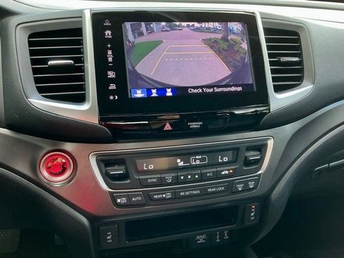 Certified 2018 Honda Pilot EX-L image 32