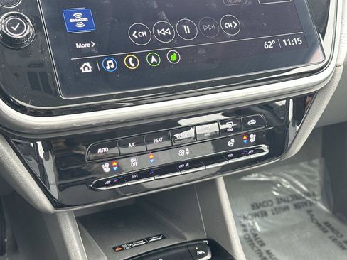 Used 2023 Chevrolet Bolt EUV Premier w/ Sun & Sound Package image 29