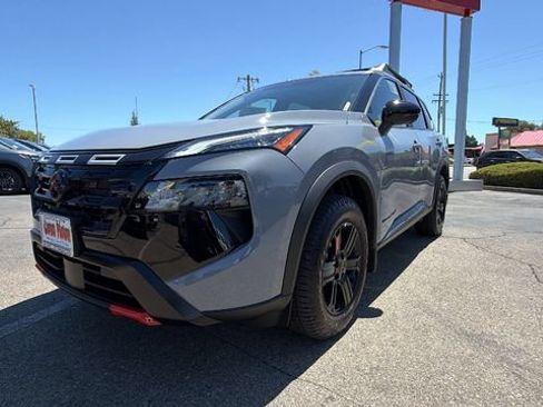New 2026 Nissan Rogue SV w/ Rock Creek Premium Package AWD/4WD image 9