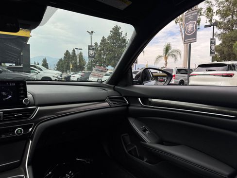 Used 2022 Honda Accord Sport image 22