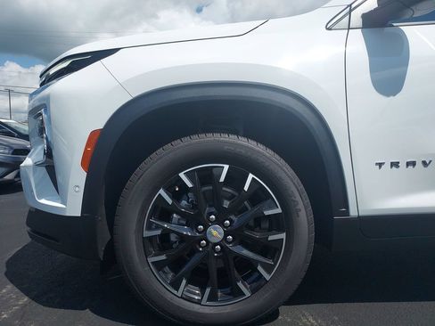 New 2026 Chevrolet Traverse LT w/ Enhanced Driving Package FWD image 16