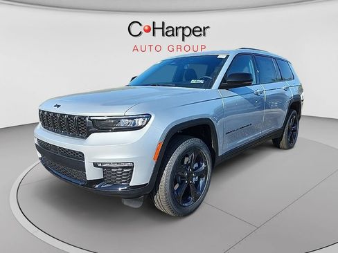 New 2025 Jeep Grand Cherokee L Limited w/ Black Appearance Package RWD image 7